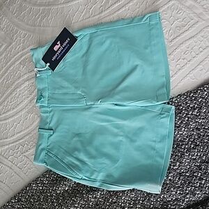 NWT-Vineyard Vines Shorts